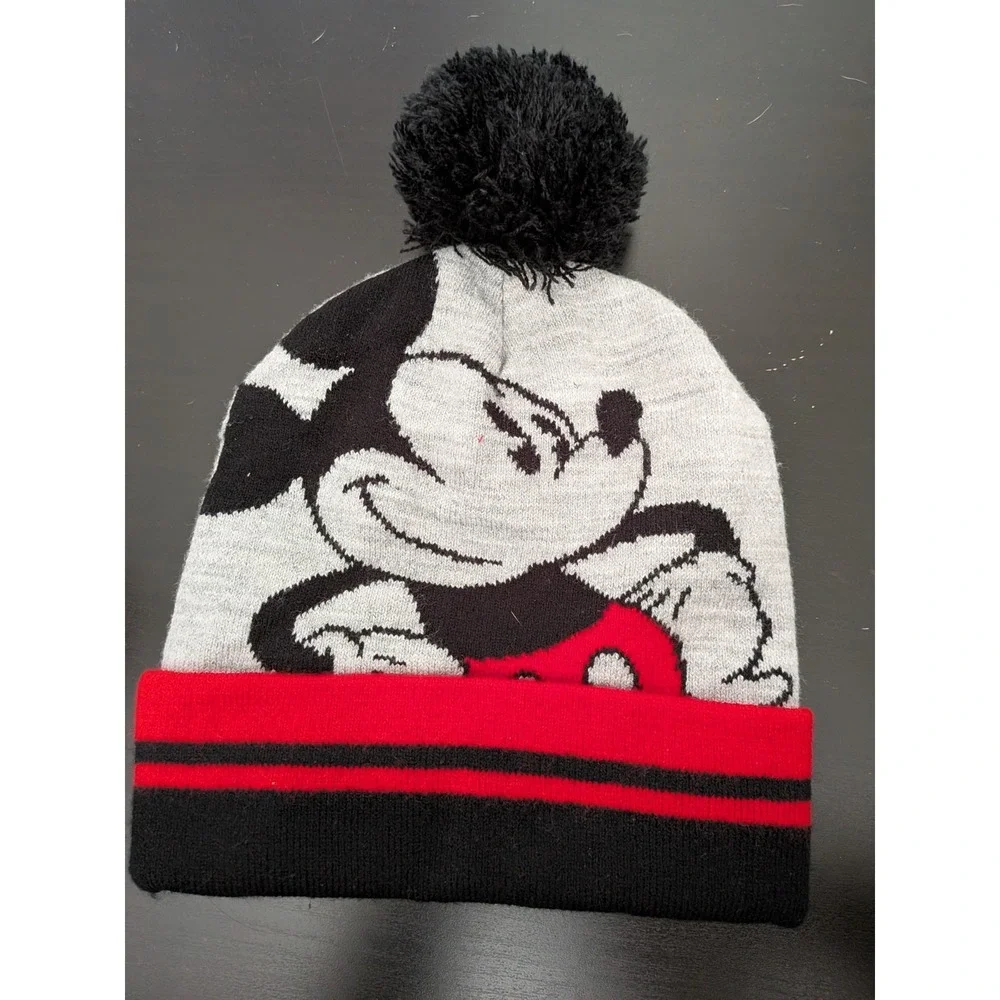 Disney Mickey Mouse Knit Beanie Hat Gray Red OSFM‎ Youth